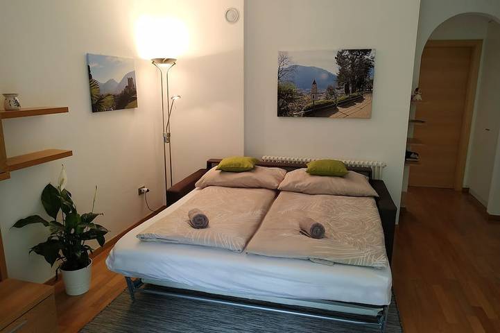 Ganze Wohnung, Appartment Trojer  - sonnig und eine Top-Lage in Meran in Meran, Texelgruppe
