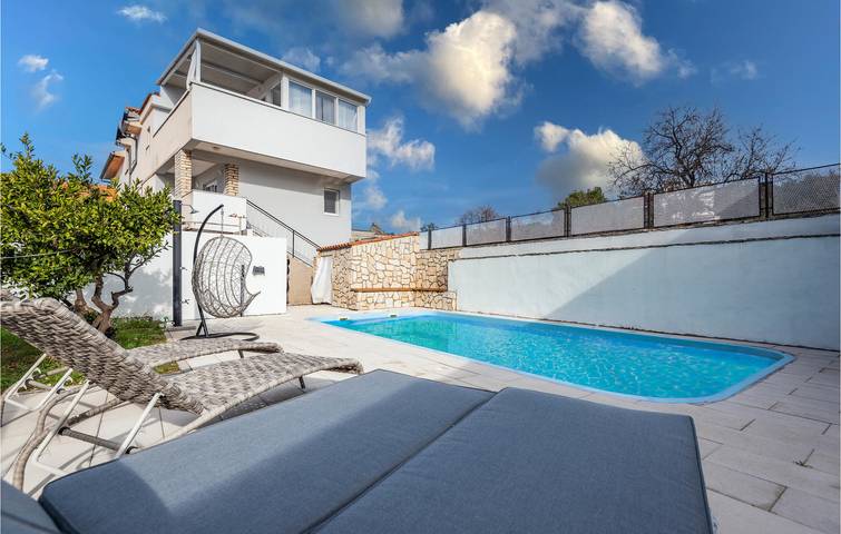 Ferienhaus für 8 Personen, mit Pool und Terrasse, mit Haustier - 1