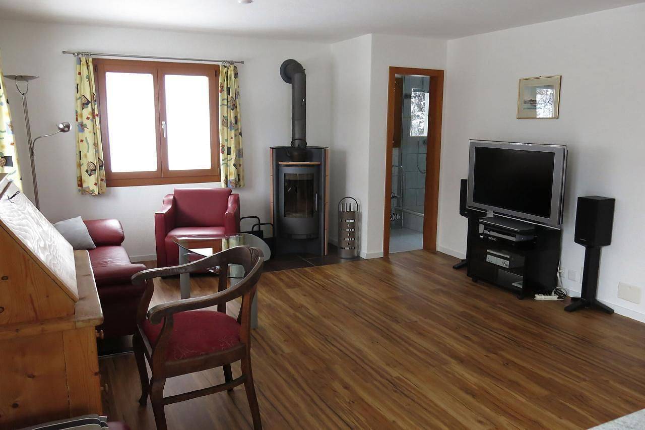 Ganze Ferienwohnung, Waldluft, Natur pur in Mörel-Filet, Aletsch Arena