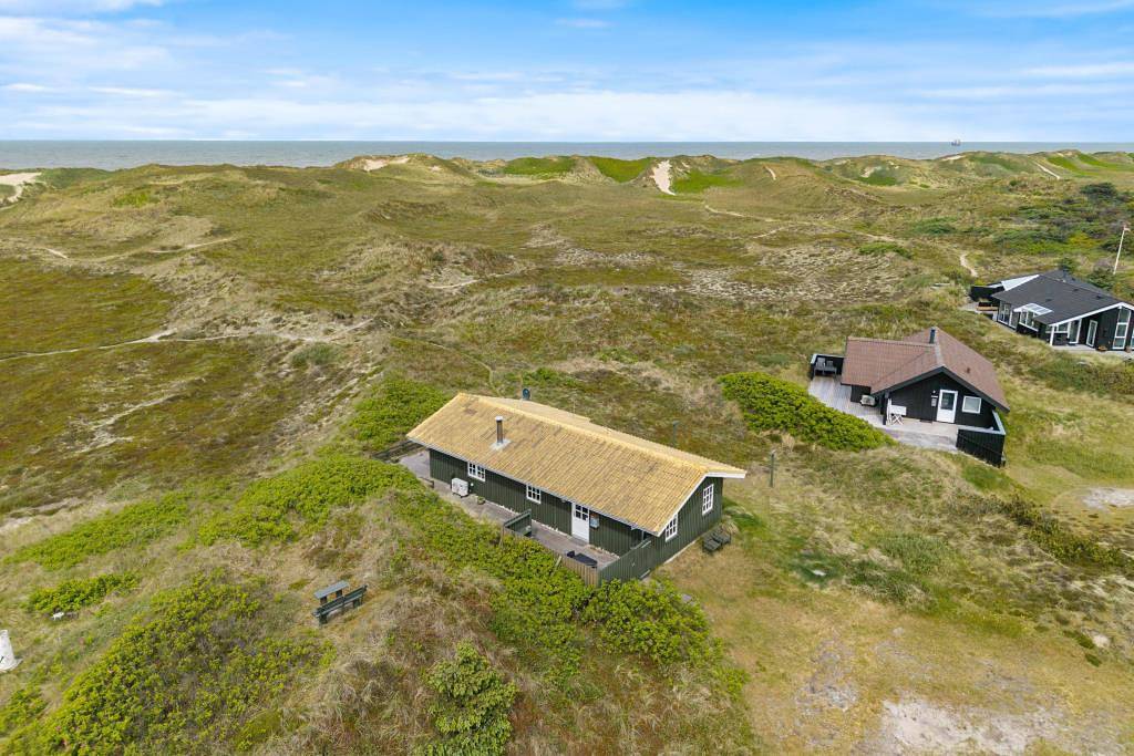 Traditionelles Ferienhaus, nur 150 m von der Nordsee in Ringkøbing, Holmsland Klit
