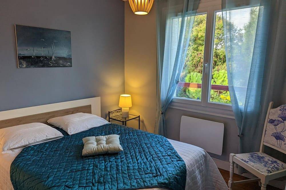 Appartement entier, Charmant appartement avec terrasse et jardin, idéal pour 4 personnes, à Barbezieux in Barbezieux-Saint-Hilaire, Charente