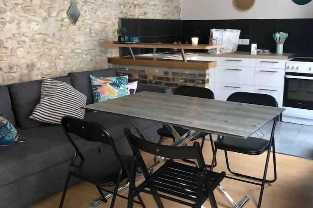 Entire apartment, Duplex Cosy Myfontainebleau Hyper Centre in Fontainebleau, Seine-et-Marne