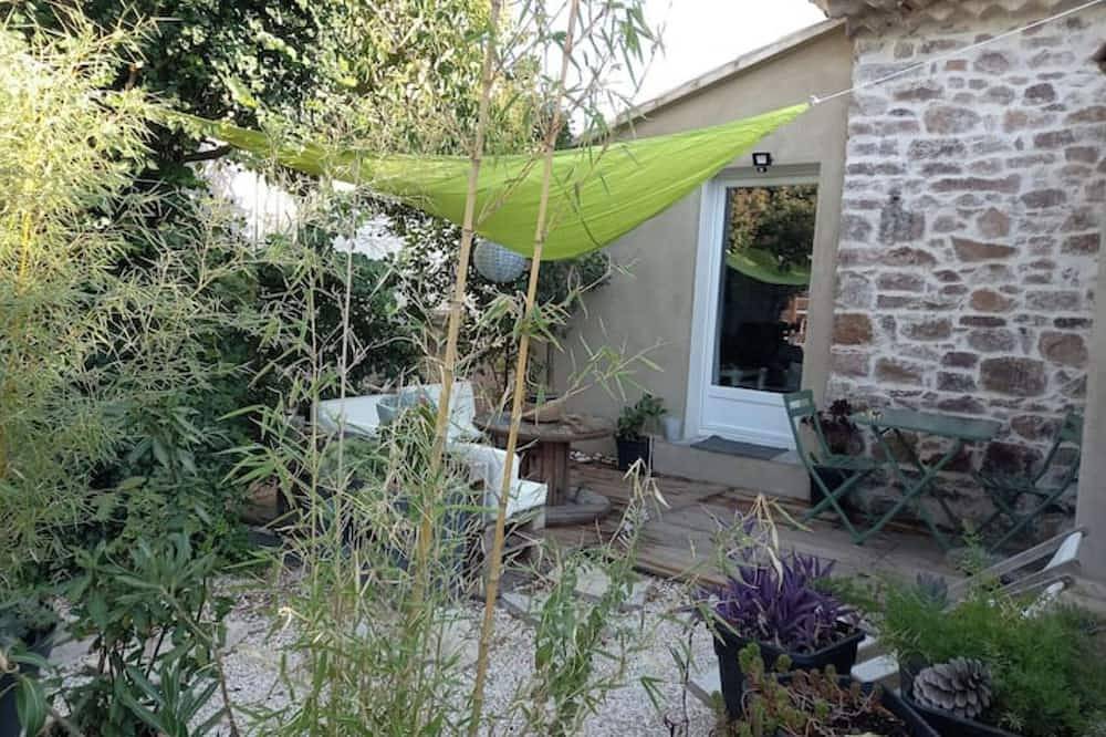 Cosy Provencal cottage with pool access. in Solliès-Pont, Region de Toulon