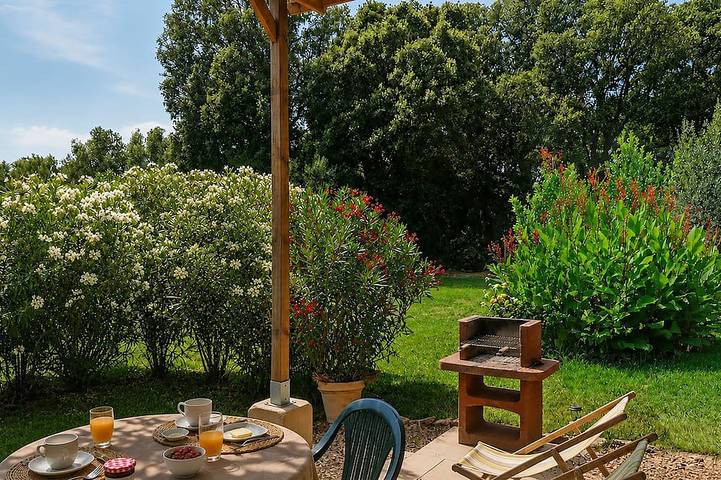 Gîte pour 2 personnes, avec Terrasse et Jardin à Porto-Vecchio