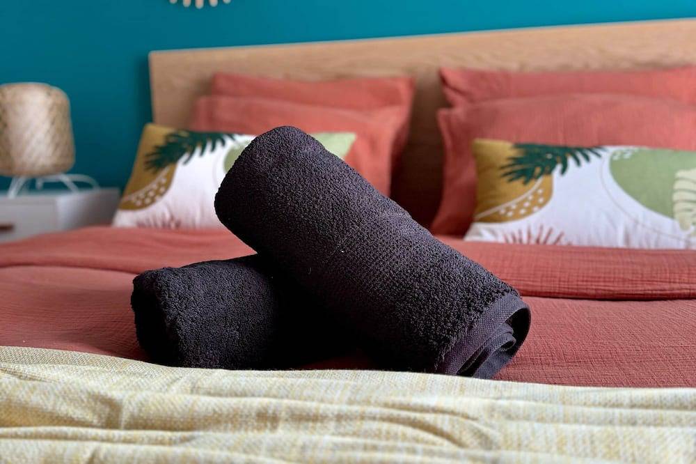 La Paillote de Lulu, Hôpitaux Facultés, Tramway in Montpellier, Côte d'Améthyste