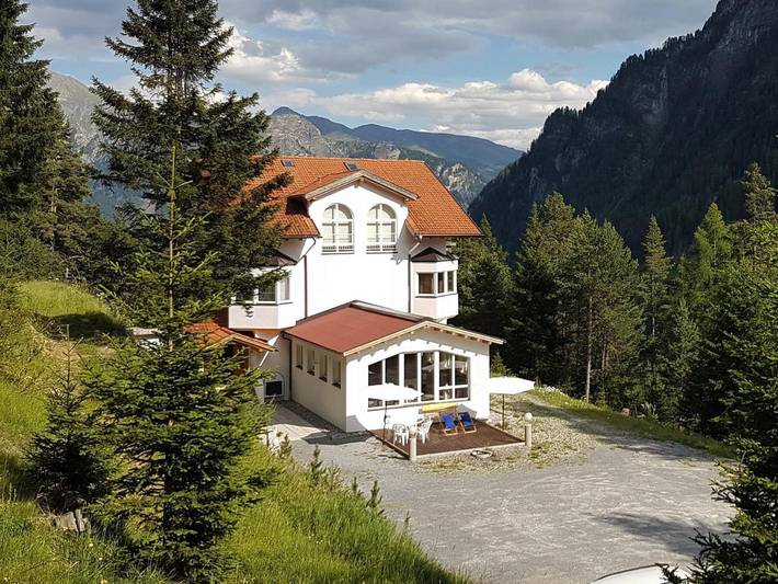 Ferienwohnung für 4 Personen, mit Ausblick und Garten sowie Sauna, mit Haustier
