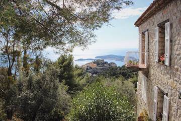 Chambre d’hôte pour 4 personnes, avec jardin et piscine à Èze