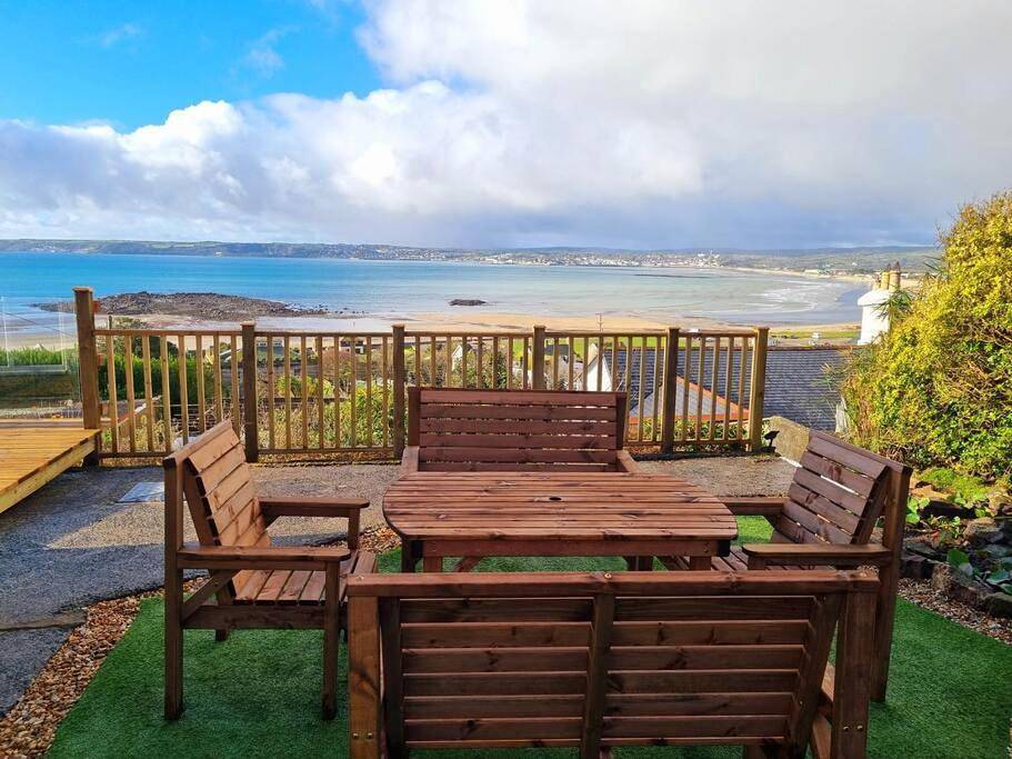 Three-Bedroom House in Marazion, Cornwall