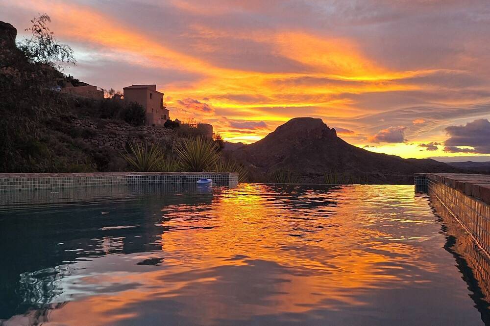 Cozy villa with infinity pool in the mountains of Sierra Cabrera in Turre, Costa de Almería