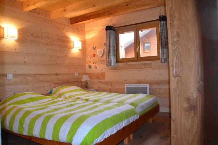 La Plagne / Les Coches Ski-in / Ski-out Chalet auf der Piste, gratis WiFi und Sauna !! in Bellentre, La Plagne-Tarentaise