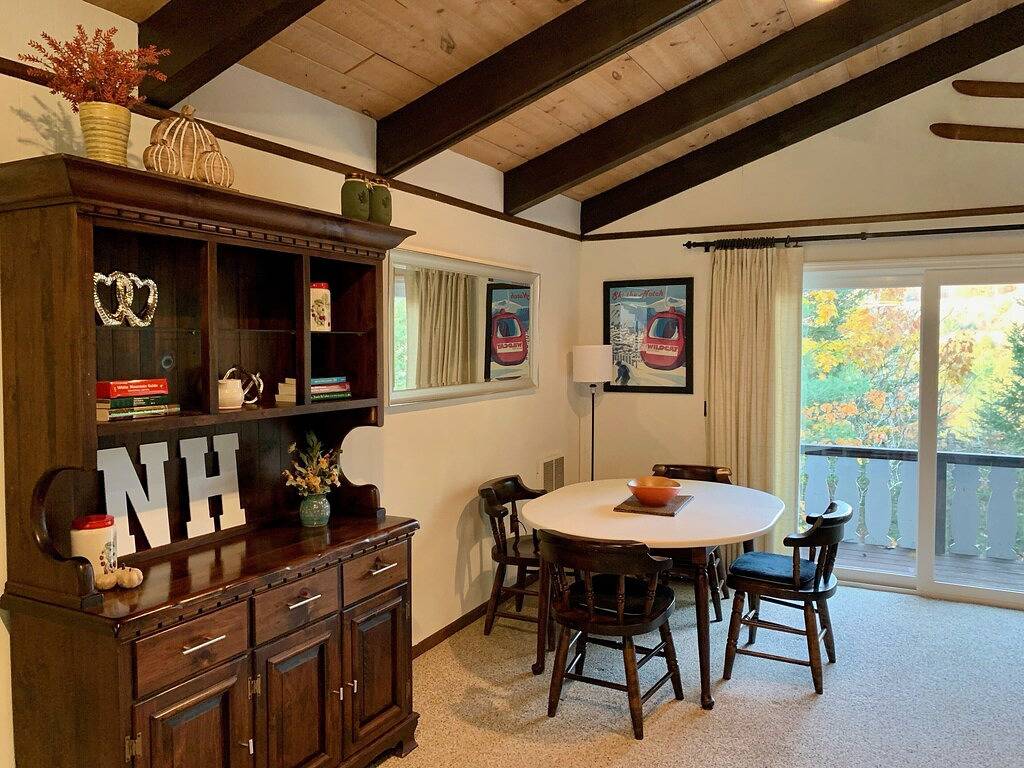 Mountain Chalet -Storyland & Outdoor fun awaits! Hiking, golf, shopping, dining! in Bartlett, White Mountain National Forest