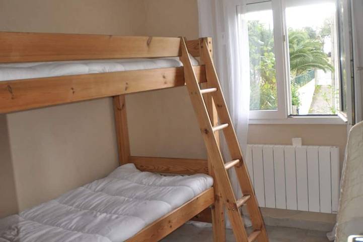 Location de vacances pour 9 personnes, avec jardin et terrasse à Bastelicaccia - 4