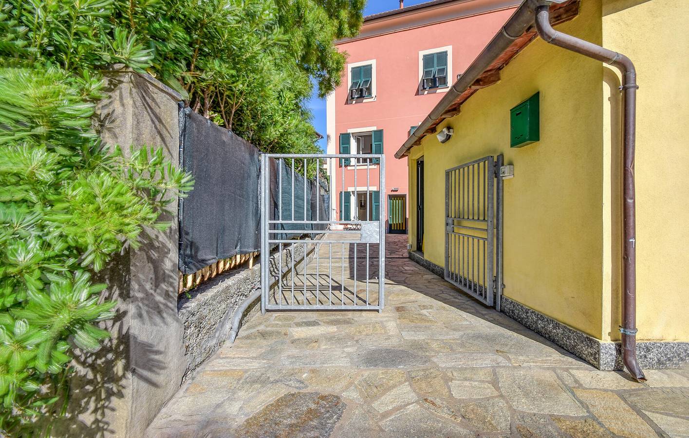 Accogliente appartamento vicino al centro città e al fiume - Parcheggio gratuito in Casarza Ligure, Riviera di Levante