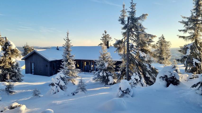 Hytte for 10 personer, med utsikt i Øyer 