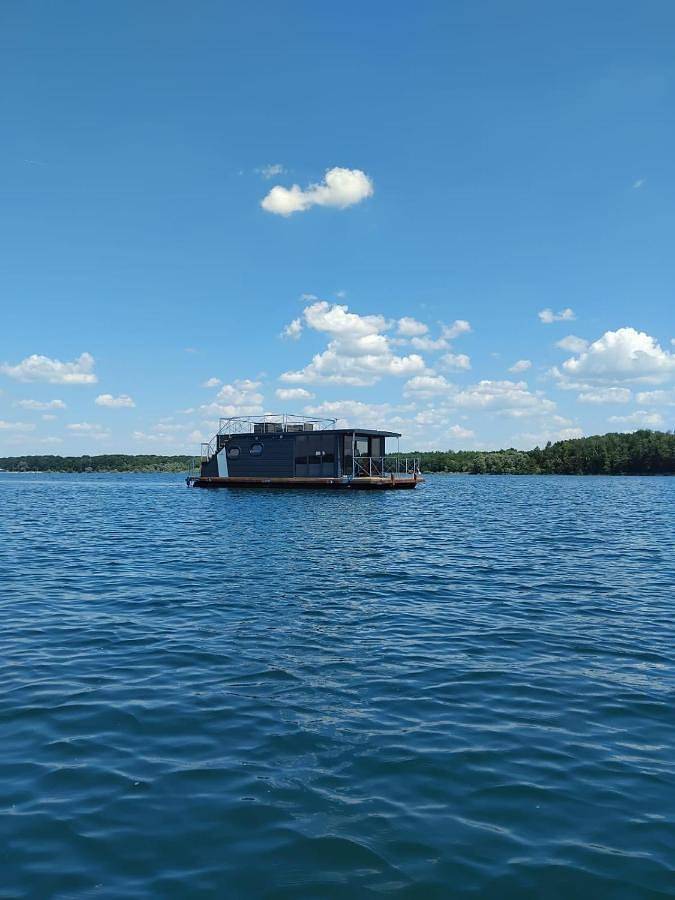 Bateau pour 6 personnes, avec vue ainsi que terrasse et vue sur le lac à Éclaron-Braucourt-Sainte-Livière - 2