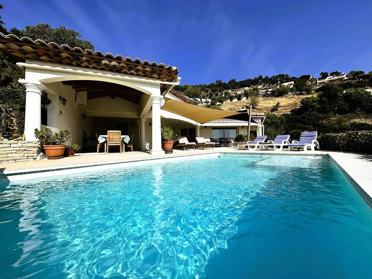 Villa pour 6 personnes avec piscine et vue mer au domaine de Valcros à la Londe les Maures in La Londe-les-Maures, Région de Toulon