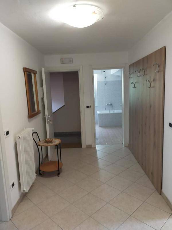 Gîte pour 6 personnes, avec vue à Ovaro - 4