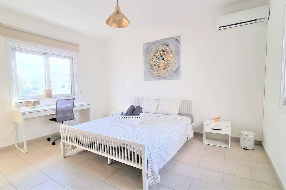Ganze Wohnung, Spacious Lightflooded 2Br Apt | Near Center in Larnaka, Larnaca Bezirk