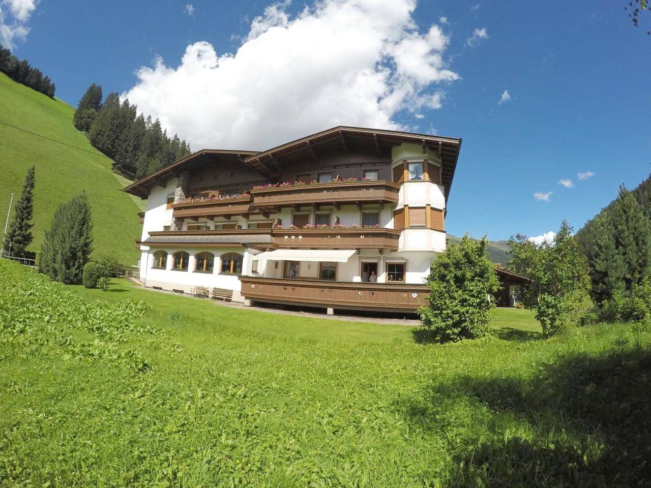 Standard Double Room with Balcony in Tuxer Alpen, Hintertux