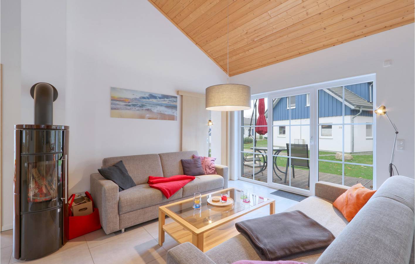 Gemütlicher Rückzugsort am Strand mit Terrasse und Geschirrspüler in Altefähr, Stralsund Umland