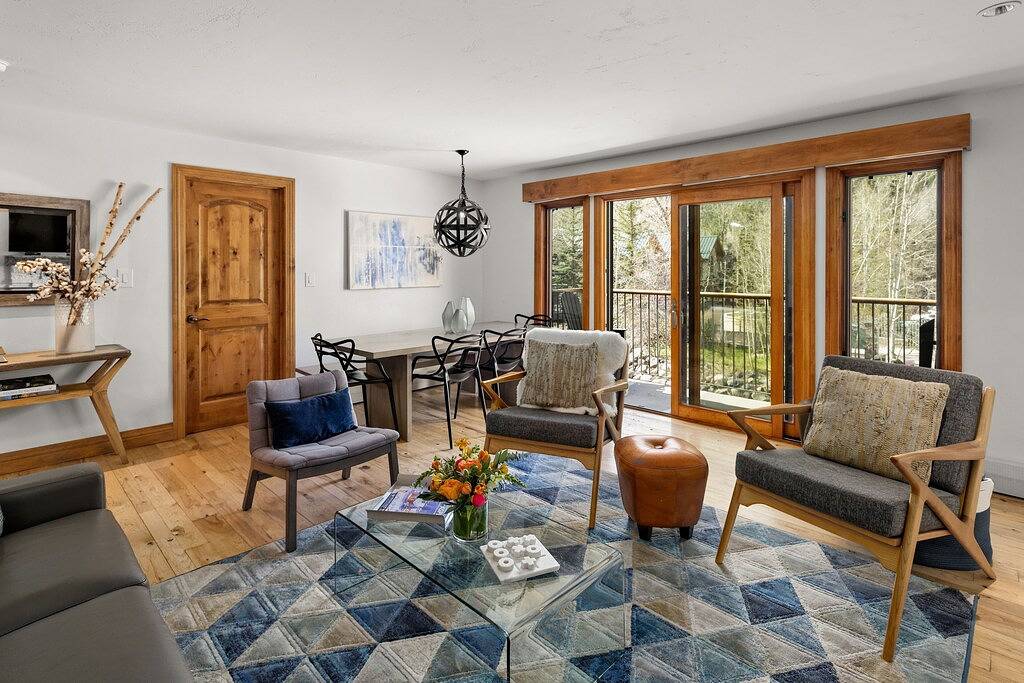 Ganze Wohnung, Unglaubliche Aussicht in offenen 2-Zimmer-Wohnung in Aspen Core! Gehen Sie zur Gondel. in Aspen, Aspen Snowmass