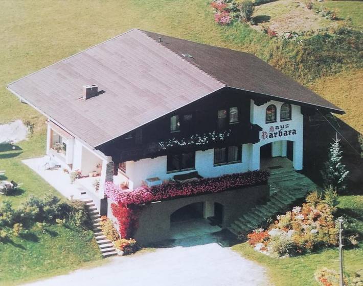 Ferienwohnung für 8 Personen, mit Balkon und Terrasse sowie Garten und Ausblick in Forstau