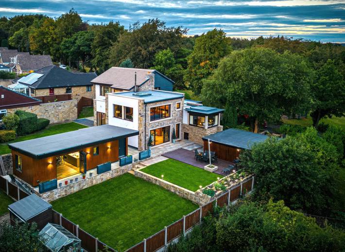 Cottage for 4 people, with garden in Huddersfield