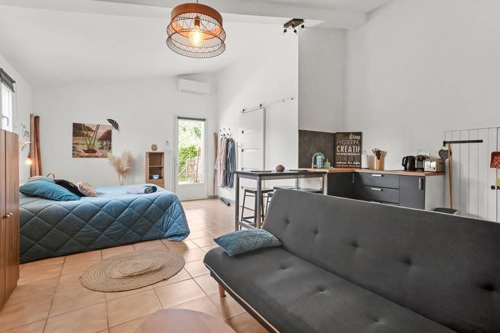 Casa vacanze "Petit Paradis" con Wi-Fi e aria condizionata in Besse-sur-Issole, Brignoles e dintorni