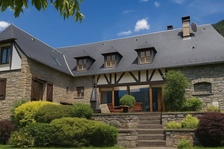 Location de vacances pour 15 personnes, avec Jacuzzi ainsi que Terrasse et Jardin à Bourisp