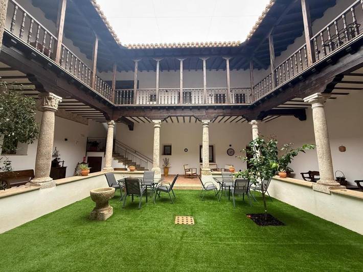 Casa rural para 2 personas, con Terraza además de Jardín y Vistas en La Guardia (Toledo)