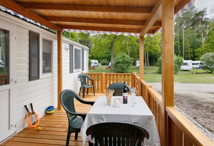Camping für 4 Personen, mit Terrasse in Bayern - 2