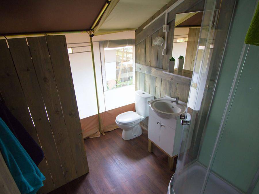 Camping Polari - Safarizelt 5 personen - Safarizelt + Sanitär + Klima (5P) in Rovinj Riviera, Rovinj
