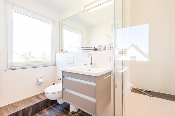 Ganze Wohnung, Strandnahe 4-Zimmer Ferienwohnung auf ca. 60 m², für bis zu 4 Personen in Nordfriesische Inseln (Schleswig-Holstein) (Schleswig-Holstein), Wenningstedt