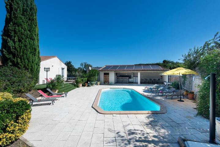 Maison de vacances pour 16 personnes, avec jardin et piscine - 1