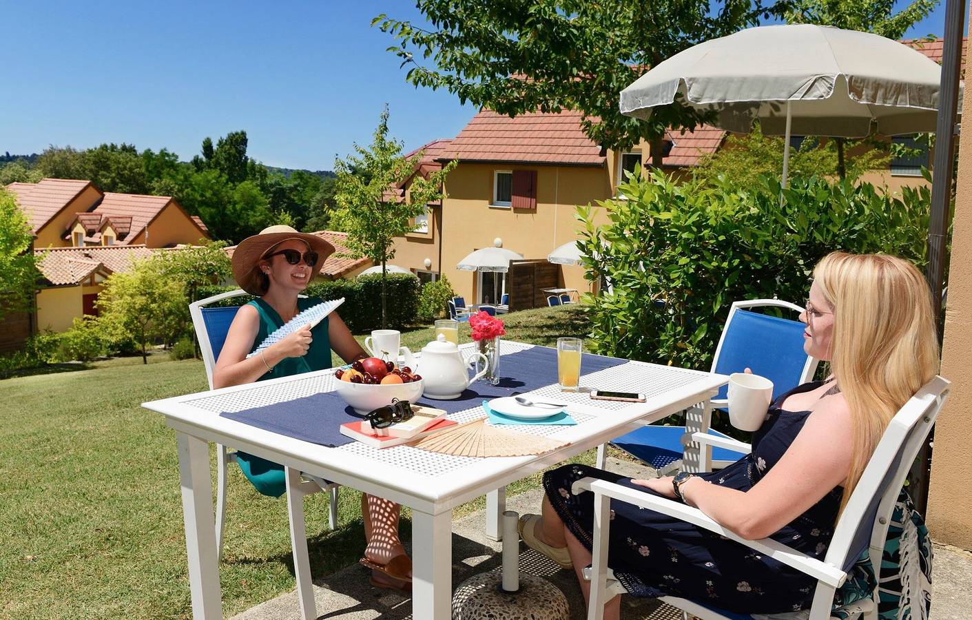 Entire apartment, Les Côteaux de Sarlat M 4p8 D in Sarlat-la-Canéda, Périgord Noir
