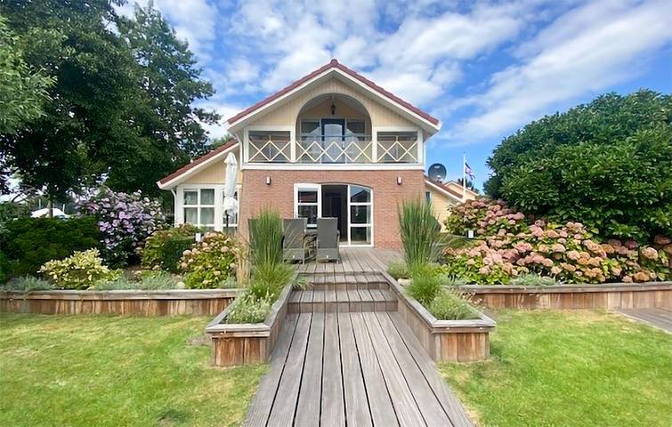 Ferienhaus für 6 Personen, mit Terrasse und Garten in Workum