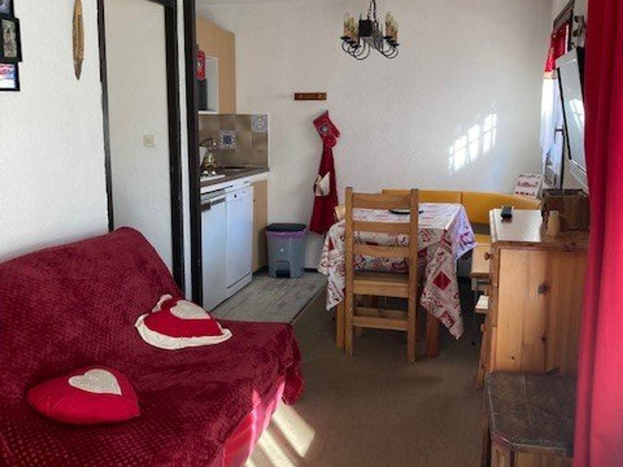 Apartamento entero, Estudio acogedor para 4 personas con balcón y mascotas bienvenidas - L'Alpe d'Huez in Huez, Parque Nacional de los Ecrins