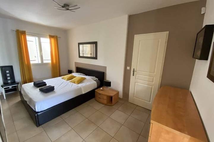 4-Zimmer-Villa im Herzen der Riviera Französisch in Roquefort-les-Pins, Mittelmeerküste (Frankreich)
