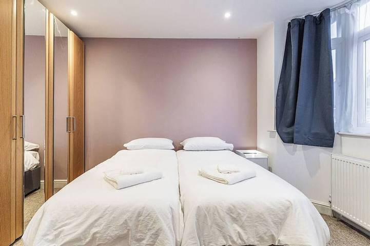 Stylish 4Br • Central Chichester + Free Parking in Chichester (Angleterre), Sussex de l'Ouest