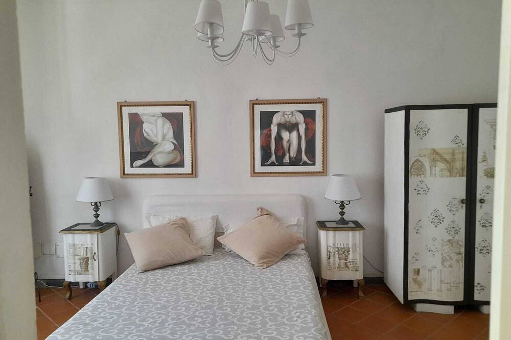 Belvedere House, surrounded by greenery 2 km from the beaches in Santa Marinella, Provincia de Roma