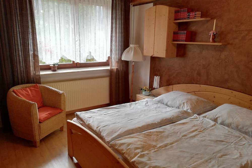 Ganze Wohnung, Große  sonnige Ferienwohnung, eigener Eingang in Wiener Alpen in Niederösterreich