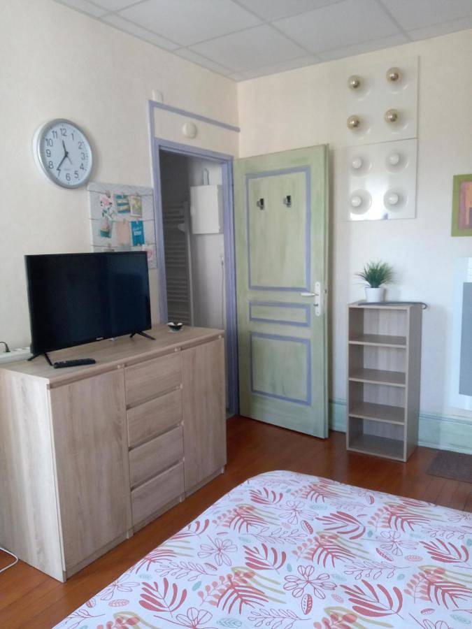 Gîte pour 2 personnes, avec vue et jardin dans Office De Tourisme De Vittel - 3