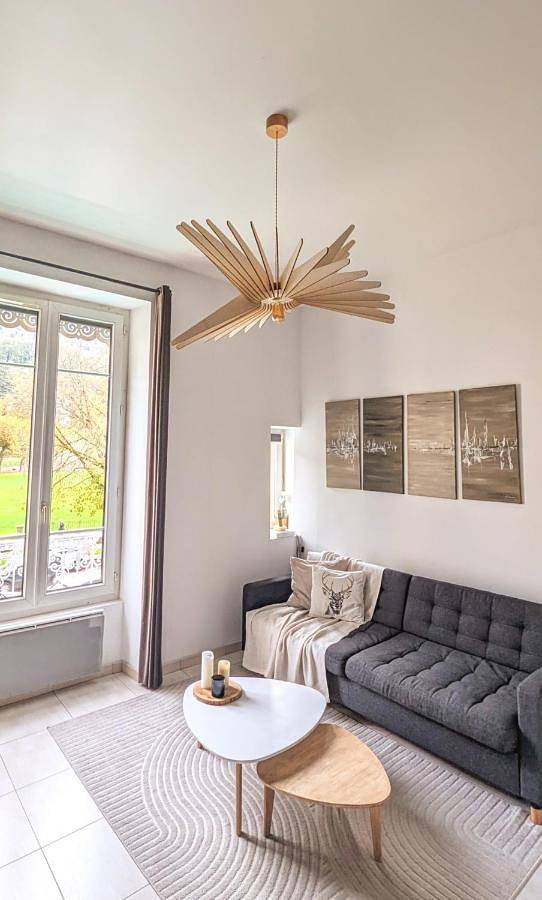 Appartement entier, One-Bedroom Apartment in Saint-Martin-d'Uriage, Isère