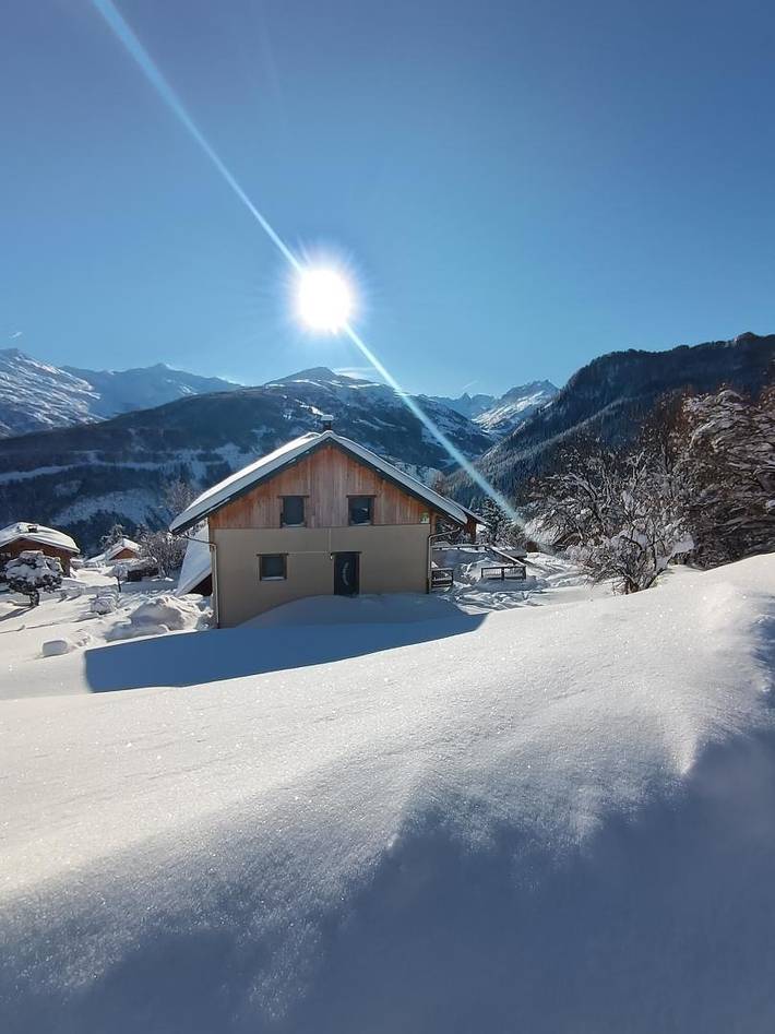 Gîte pour 12 personnes, avec Terrasse et Jardin en Savoie