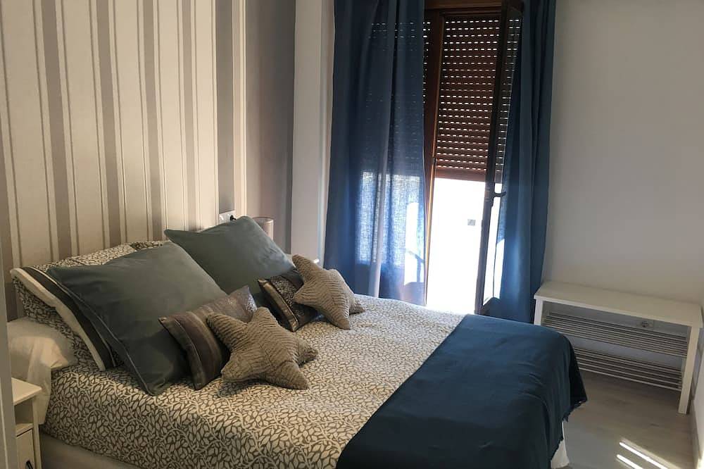 Entire apartment, 3 bedroom apartment in the center of Ronda. Free parking and wifi in Ronda, Málaga Province