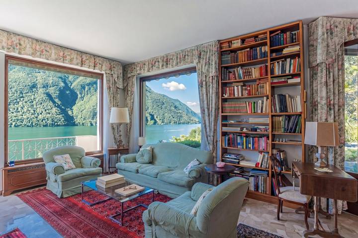 Ferienhaus für 6 Personen, mit Balkon und Terrasse sowie Seeblick am Luganersee