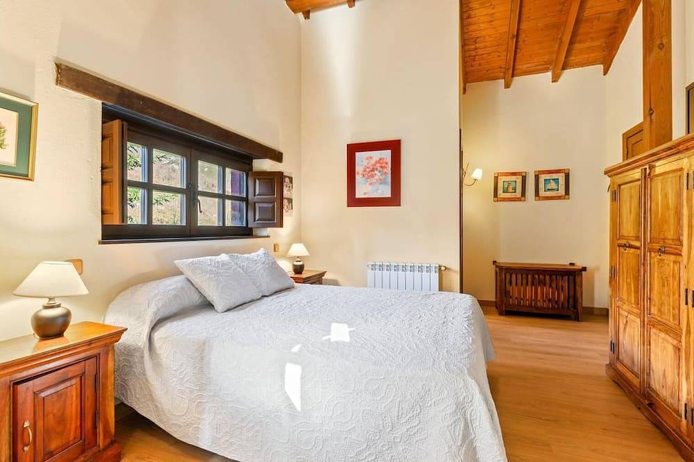 Casa rural (alquiler íntegro) para 4/6 personas. Bañera de hidromasaje in Quirós, Cordillera Cantábrica