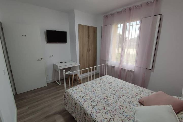 Casa rural 4º Impresionante, moderna, funcional y muy cómoda. Finca de 70.000 m2 in Montánchez, Cáceres und Umgebung