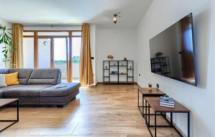Reizende 2-Zimmer-Wohnung mit Pool in der Nähe des Strandes Duga Uvala in Marčana, Südküste Istrien