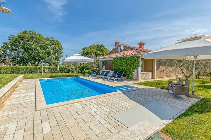 Villa pour 8 personnes, avec piscine et jardin, animaux acceptés à Selina - 3